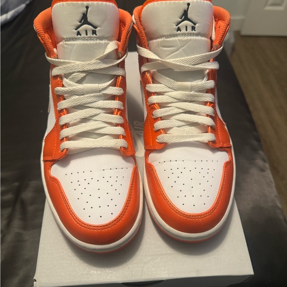 Authentic White & orange #1 Air Jordans - Picture 3 of 6